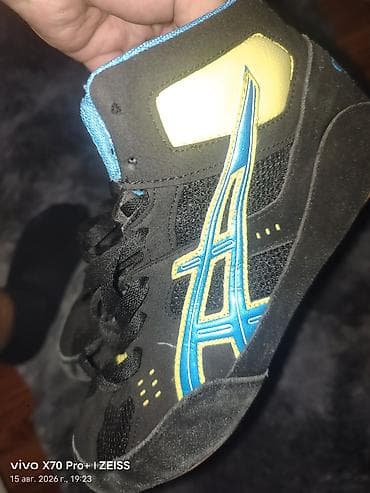 Борцовки asics б/у 42 размер