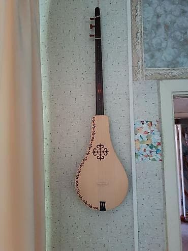 Кыргызский народный музыкальный инструмент — комуз - Классическая