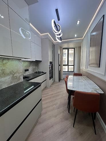 2 8: 3 комнаты, 83 м², Элитка, 8 этаж, Евроремонт — 1