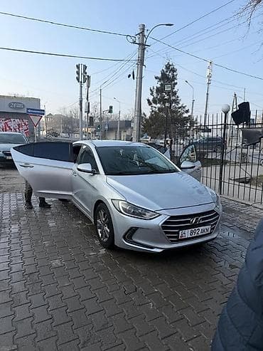 Продажа авто: Hyundai Elantra: 2018 г., 0.2 л, Автомат, Бензин, Седан — 3