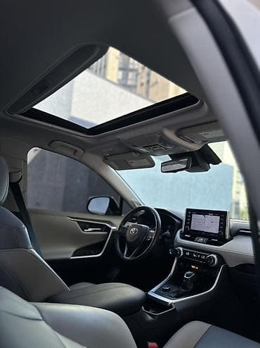 Toyota RAV4: 2020 г., 2.5 л, Вариатор, Гибрид, Кроссовер — 10