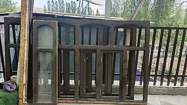 Ремонт и строительство: Двери для домов и квартир, Деревянная, Трехстворчатая, Со стеклом, цвет - Коричневый — 4