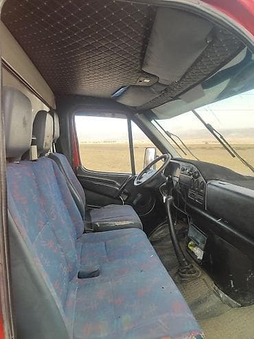мотоблок сатылат: Жүк ташуучу унаа, Mercedes-Benz, Стандарт, Колдонулган — 10