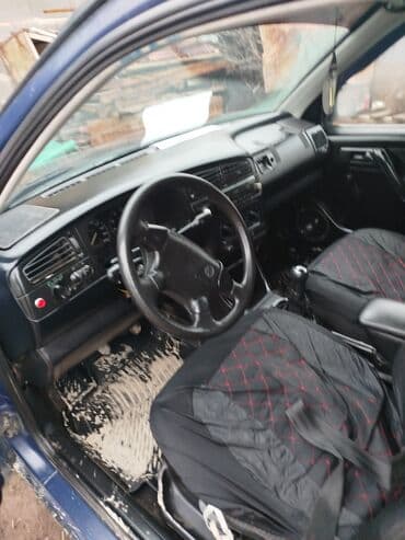 авто бишкек машина кж: Volkswagen Golf: 1992 г., 1.8 л, Механика, Бензин, Хэтчбэк — 4