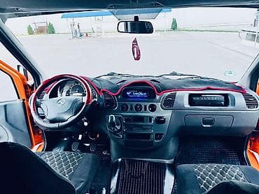 сидения для трактора: Грузовой автомобиль Mercedes-Benz Sprinter (двухрядная кабина — 5