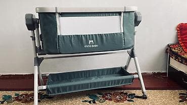 бу люлка: Детская приставная кроватка, С колесиками, цвет - Зеленый — 1