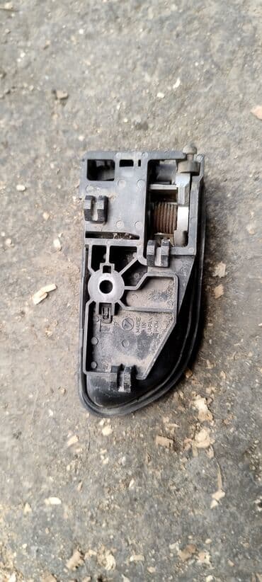 субару двери: Subaru BH5 Legacy дверная ручка, Субару ВН 5 ручка двери. Дверная — 2