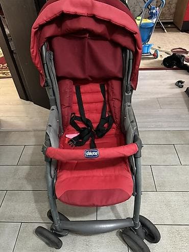 Прогулочная коляска Chicco, цвет красный/серый. - Компактное складное