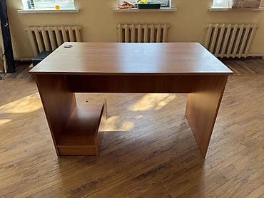 Столдор: Компьютердик үстөлү, Текчелери бар — 1