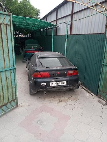 алмашаи: Mazda 323: 1994 г., 1.5 л, Механика, Бензин, Хэтчбэк — 2
