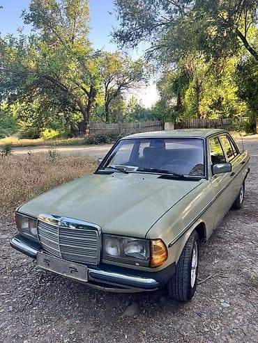 renault 21: Mercedes-Benz E-Class: 1984 г., 2.3 л, Механика, Бензин, Седан — 1