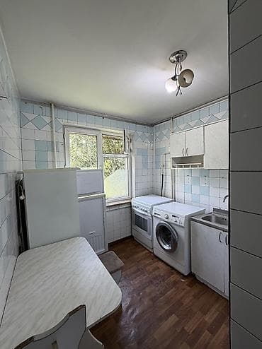 сточный квартира: 3 комнаты, 58 м², 104 серия, 2 этаж — 9