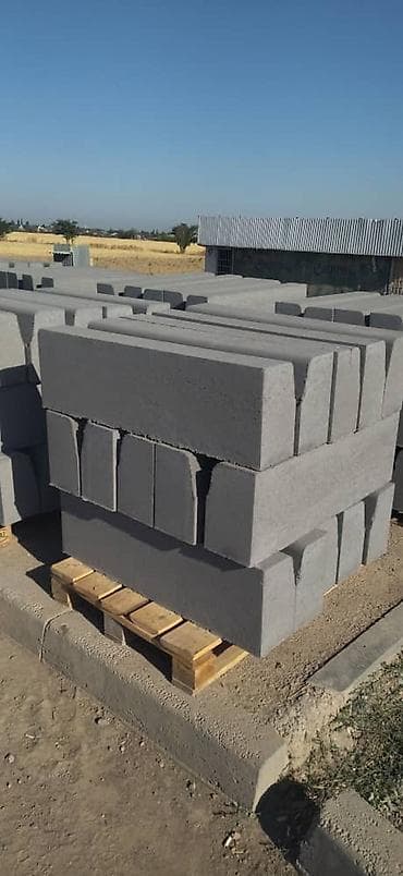 Бордюрный камень (дорожный/тротуарный) - Материал: вибролитой бетон