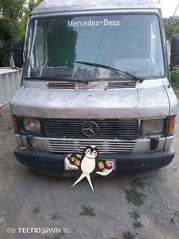 Mercedes-Benz фургон/микроавтобус (серебристый), длинная база, высокая — 1
