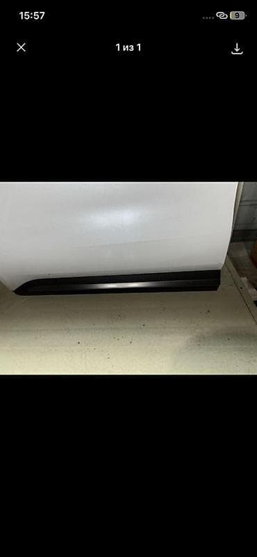 01: Молдинг двери передней левой для Kia Carnival KA4 (4‑е поколение), год — 1