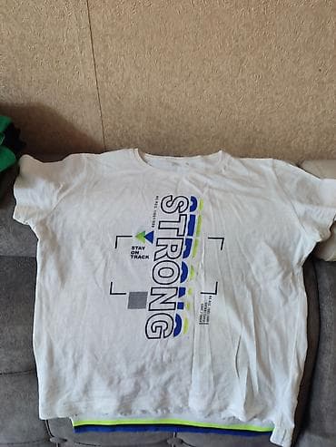 шорта ufc: Набор из 4 мужских футболок с принтами, классический крой, короткий — 8