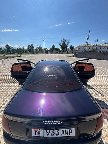 Audi A4: 1995 г., 1.8 л, Механика, Бензин, Седан — 3