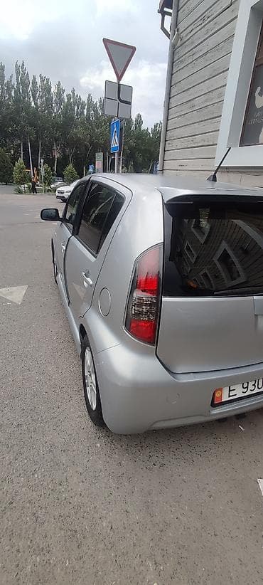 Daihatsu Sirion: 2008 г., 1.3 л, Механика, Бензин, Хэтчбэк