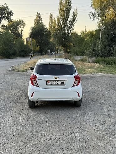 Продажа авто: Chevrolet Spark: 2019 г., 1 л, Механика, Бензин, Хэтчбэк — 4