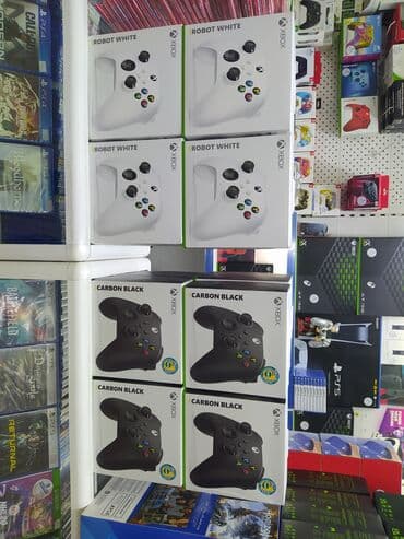 белая клавиатура: Официальный геймпад Xbox Series X|S | Carbon Black и Robot White — 2