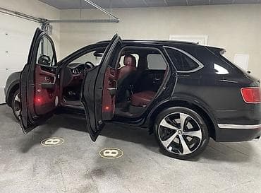 Bentley: Bentley Bentayga: 2019 г., 4 л, Автомат, Бензин, Внедорожник — 2