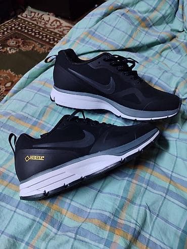 Мужские кроссовки, 40, Nike, Новый, цвет - Черный