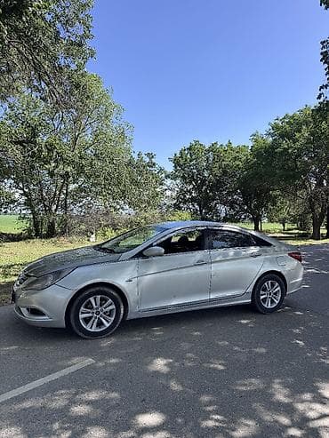газ соната: Hyundai Sonata: 2010 г., 2 л, Автомат, Газ, Седан — 3