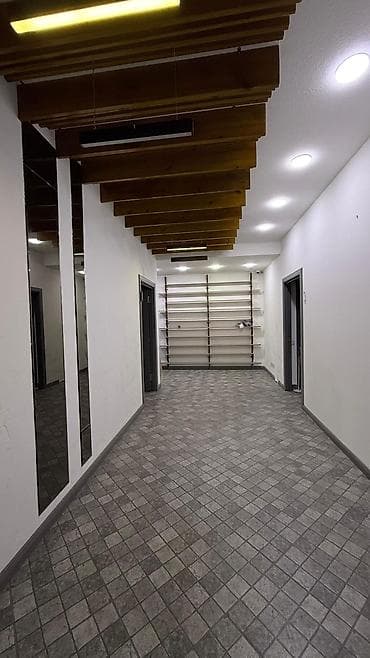 новостройка бишкек: Кеңселерди сатуу 284 м², Ремонту бар, Көп кабаттуу имарат, 1 кабат — 9