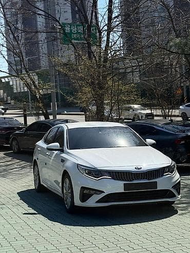 Kia K5: 2019 г., 2 л, Автомат, Бензин, Седан