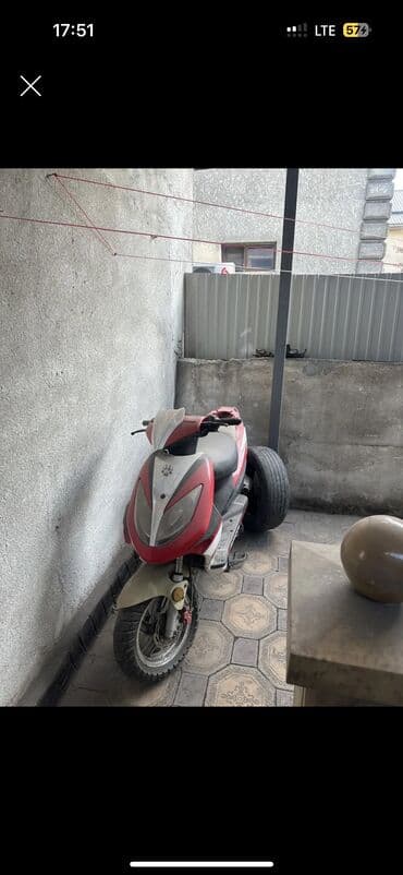 скутер с документами: Тип скутера 80 куб. см, Бензин, Б/у — 1