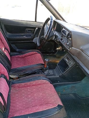 toyota runer: Volkswagen : 1980 г., 1.8 л, Механика, Бензин, Хэтчбэк — 6