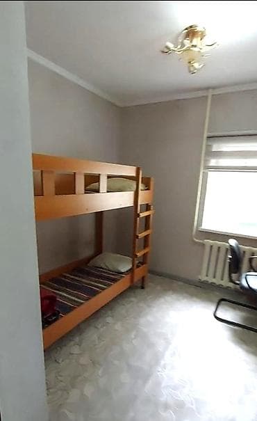 сдаю дом квартира: 🔥 СРОЧНО! Сдаю дом в ЦЕНТРЕ Бишкека! 🏡🔥 📍 Панфилова/Боконбаева. 🗝️ — 5