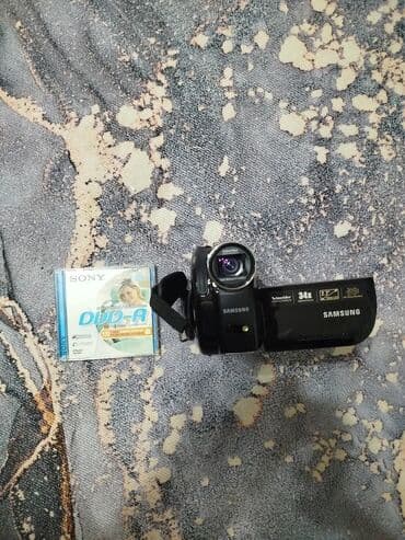 видео регистрация: Видеокамера Samsung черного цвета с 34-кратным оптическим зумом и — 2