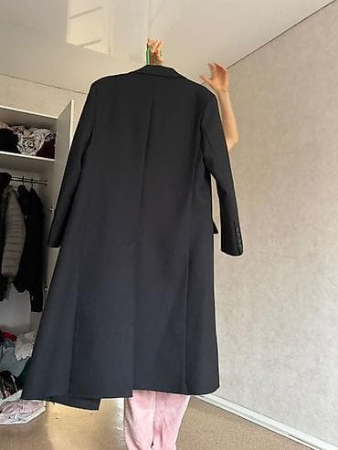 Детская обувь: Длинное черное пальто в стиле oversize - Крой: прямой, двубортный — 2