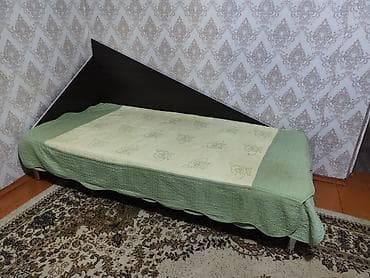 крафат: Односпальная кровать в хорошем состояние. Размер: 2х90 — 4