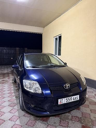 Унаа сатуу: Toyota Auris: 2009 г., 1.6 л, Кол менен иштөөчү, Бензин, Хетчбек — 1