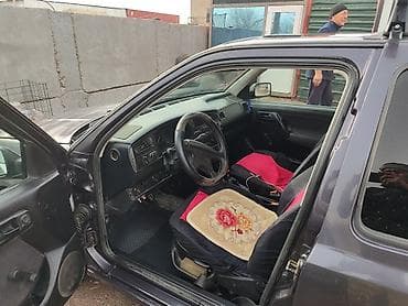 6: Volkswagen Golf: 1993 г., 1.6 л, Механика, Бензин, Хэтчбэк — 7