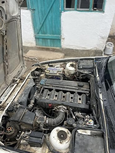 бампер bmw e36: BMW 5 series: 1989 г., 2 л, Механика, Бензин, Седан — 7