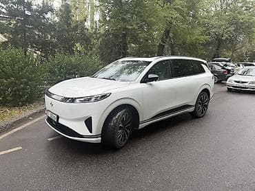 wuling mini ev: Dongfeng : 2026 г. — 2