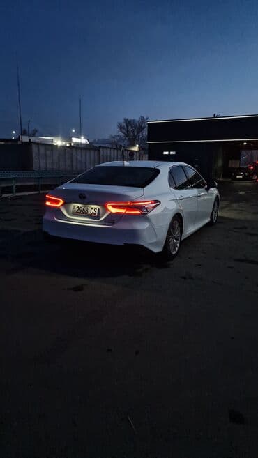 masda demio: Toyota Camry: 2019 г., 2.5 л, Гибрид, Седан — 1