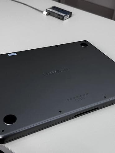 Техника и электроника: Apple MacBook Pro 14" (Space Gray) - Дисплей: 14.2" Liquid Retina XDR — 6