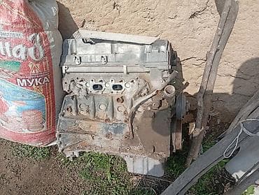 Двигатель Mercedes-Benz R111 016 27 01 (семейство M111) - Блок и