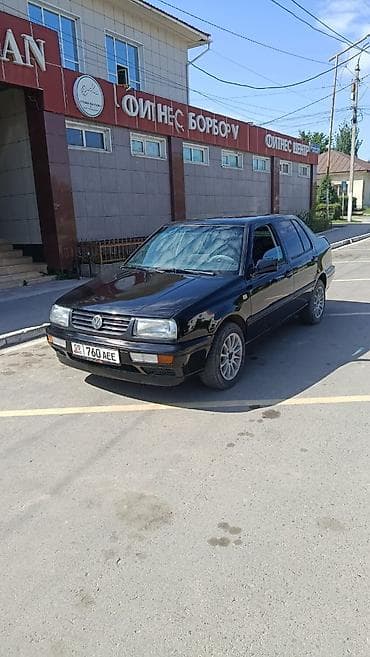 щит приборка: Volkswagen Vento: 1993 г., 1.8 л, Механика, Бензин, Седан — 5