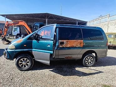 transporter multivan: Mitsubishi Space Gear: 1994 г., 2.8 л, Дизель, Минивэн — 3
