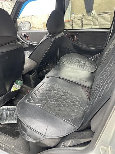 сидения нива: Chevrolet Niva: 2003 г., 1.7 л, Механика, Бензин, Кроссовер — 7