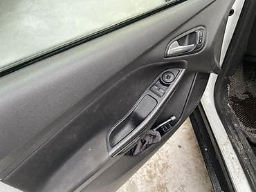 ford focus белый: Ford Focus: 2018 г., 1.6 л, Автомат, Бензин, Универсал — 6