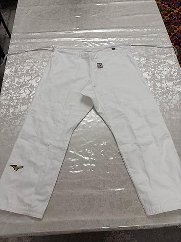 Спорт и отдых: Mizuno белое в идеальном состоянии продаю по срочной цене так как — 3