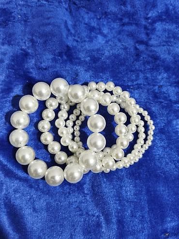 сумки женские из кожи: Набор аксессуаров и косметики: 1) Браслеты-нитки из гладких круглых — 1