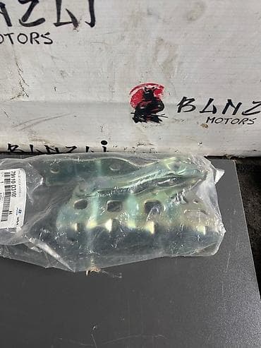 tucson: Петля капота HYUNDAI Tucson TL 2019 лев. (б/у) — 1