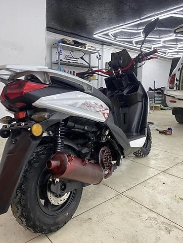 водный мото: Макси-скутер 150 куб. см, Бензин, Б/у — 10